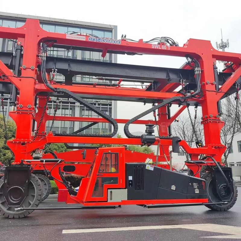 80T Container Straddle Crane , Mobile Gantry Crane Truck with diesel power battery power