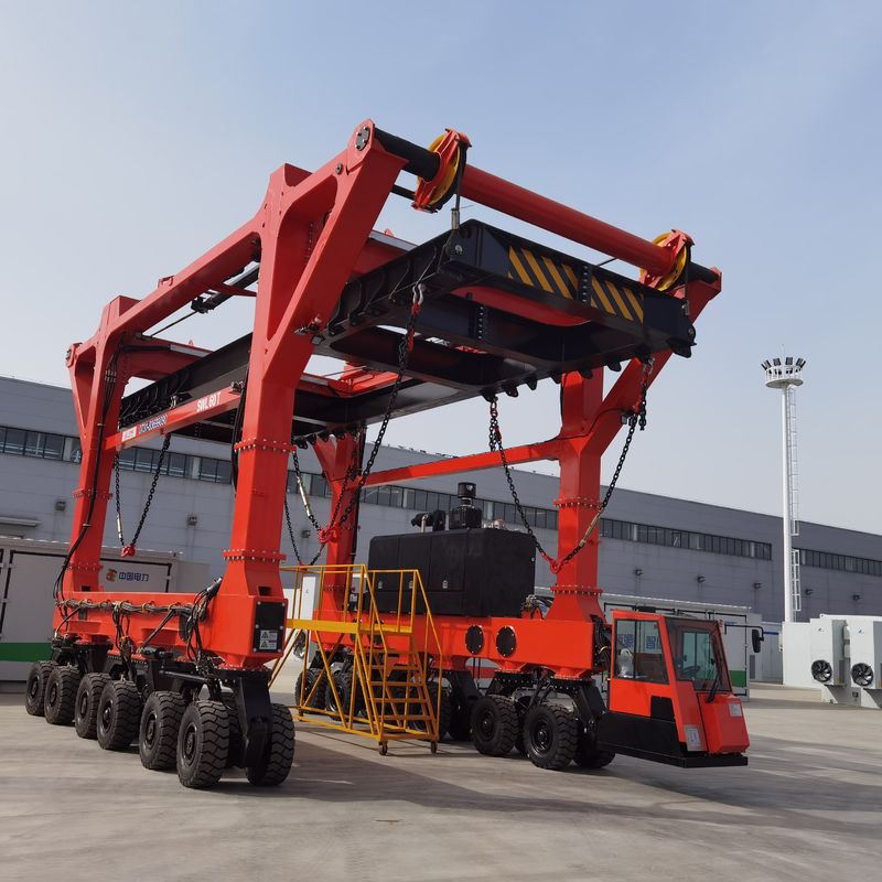60 Ton Straddle Lift Crane Carrier Trucks 7km/h For Lifting Oversized Loads